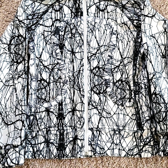 Lululemon Scuba Hoodie black white scribble print Size 6 - Picture 12 of 14